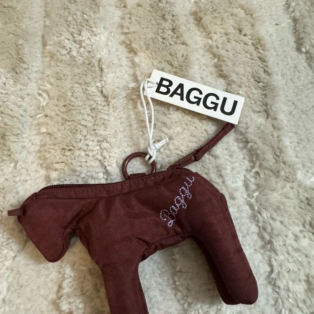 Baggu Burgundy Horse Keychain - Picture 3 of 3